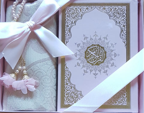 Coffret cadeau rose : Coran arabe intégral (19 × 14) + tapis de prière  + tasbih