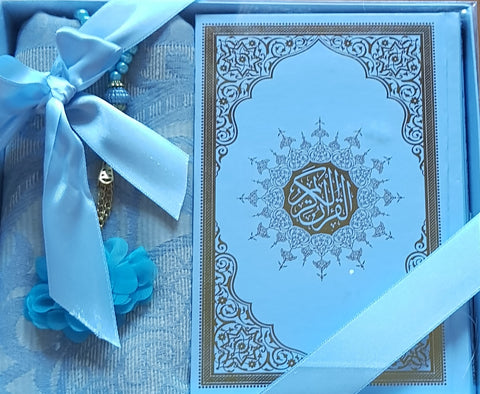 Coffret cadeau bleu : Coran arabe intégral (14 x 19) + tapis de prière  +  tasbih