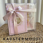 Coffret cadeau rose : tapis de prière, Coran grand format (français/arabe) et chapelet